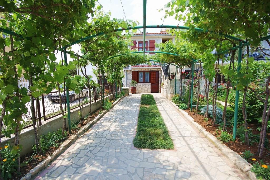 מדולין Apartment Pifar מראה חיצוני תמונה